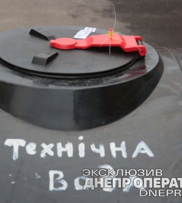 У Дніпрі продовжують бурити свердловини та встановлювати ємності з технічною водою