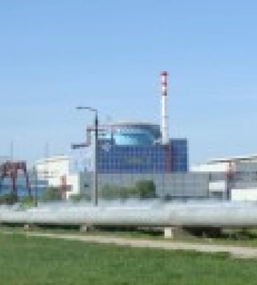Через російські обстріли Хмельницька та Рівненська АЕС були знеструмлені, - МАГАТЕ