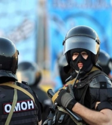 У Маріуполь пригнали пітерський ОМОН на випадок масових протестів