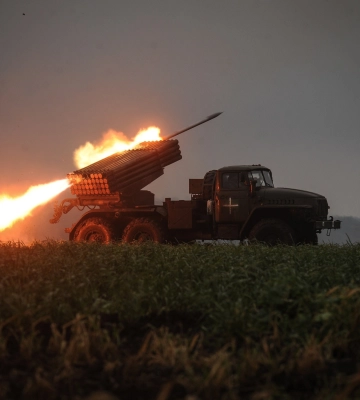 Українські захисники збили ворожі літаки Су-25 та Су-24 минулої доби