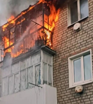 У Дніпрі загорівся будинок: постраждав чоловік