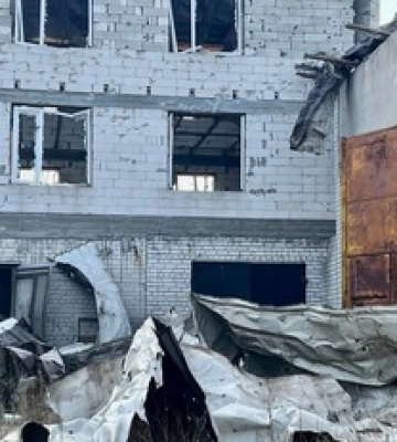 Росіяни несуть розруху: фото наслідків нічного удару по Дніпру