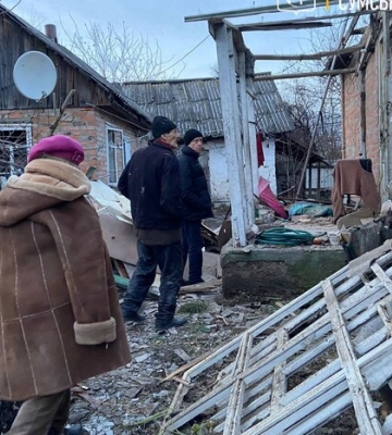 Захватчики обстреляли из артиллерии пограничье Сумской области, есть разрушения