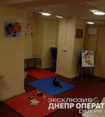 Зі світлом, теплом, водою, куточками для дітей: як у школах Дніпра працюють Пункти незламності 