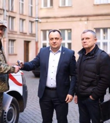 За сприяння депутатів Закарпатської обласної ради на Харківщину відправлено реанімобіль