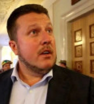 До сих пор с мандатом: "экс-регионала" Яценко уже не в первый раз просят выгнать из Рады До сих пор с мандатом: "экс-регионала" Яценко уже не в первый раз просят выгнать из Рады