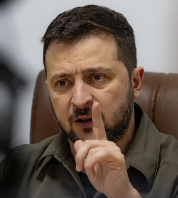 Ситуація на фронті складна — Зеленський