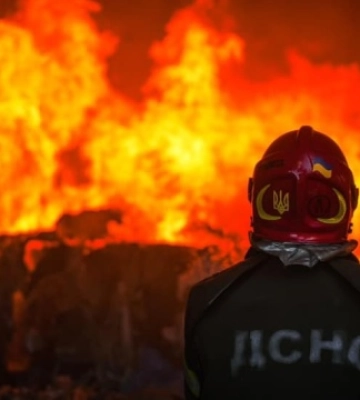 Внаслідок обстрілу Ізюмщини горить нафтопереробне підприємство