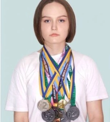 Пауерліфтерка з Кропивницького встановила новий рекорд України