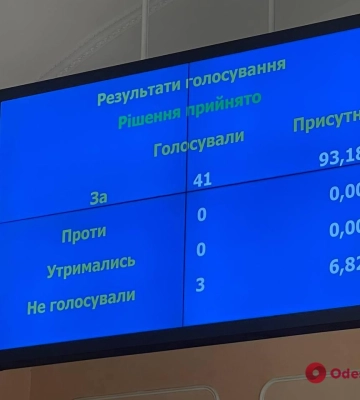 Одесские депутаты поддержали демонтаж и перенос памятников Екатерине II и Суворову