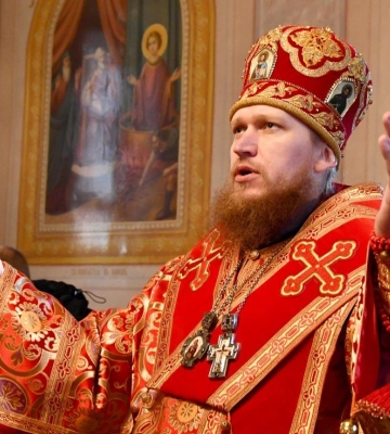 «Звинувачувати нас, що ми всі вороги України, – безглуздо»: у Луцькраді владика став на захист УПЦ МП