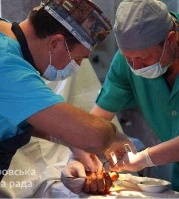 Йдемо на рекорд: хірурги Дніпра проводять до сотні операцій щодня