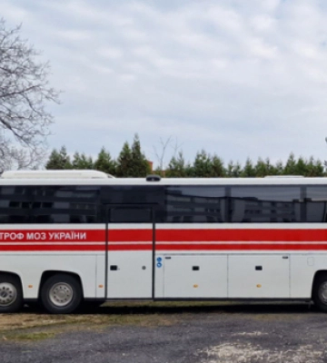 Норвегія передала Україні військові медичні автобуси