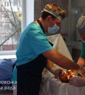 Йдемо на рекорд: хірурги Дніпра проводять до сотні операцій щодня