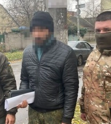 Похищали украинцев для пыточных: СБУ задержала двух предателей страны в Херсонской области, фото