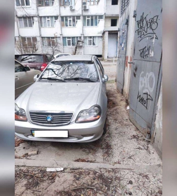У Дніпрі автохам залишив без світла мешканців кількох будинків