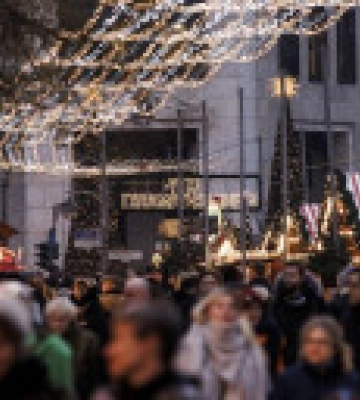 Інфляція в єврозоні впала більше, ніж очікувалося, до 10%