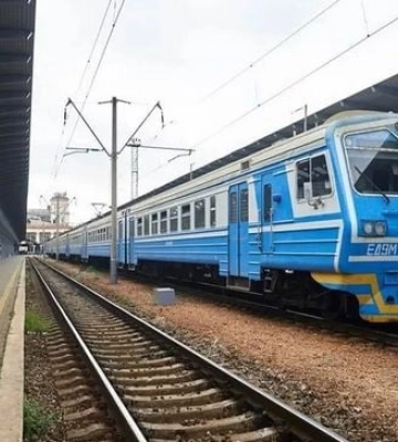 В Києві хочуть перейменувати вісім станцій міської електрички: має з&#039;явитися й Проспект Бандери