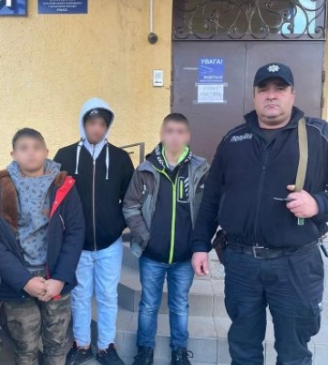 На Закарпатті з школи - інтернату втекли троє дітей