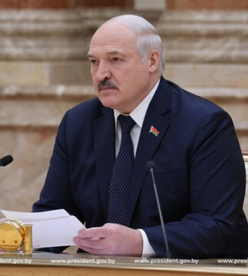 Лукашенко склоняют к открытому участию в войне в Украине