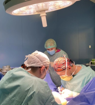 У Львові прооперували жінку з невідомою науці генетичною патологією: вивчатимуть в Англії