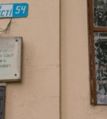 У Звягелі хочуть демонтувати меморіальні дошки діячам радянської доби, а натомість вшанувати пам&#039;ять  Дмитра Донцова