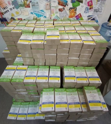 У ліфтах київських багатоповерхівок розмістять 5 тисяч коробок з водою та печивом