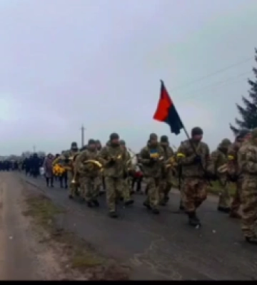 Двоє дітей стали сиротами: у Луцькому районі попрощалися з Героєм Андрієм Кінахом