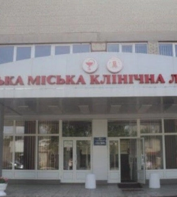 Пенсіонер, якого в Луцьку на Набережній збив Citroen, помер у лікарні