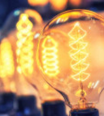 У Києві та області тривають екстрені відключення світла: графіків ще немає