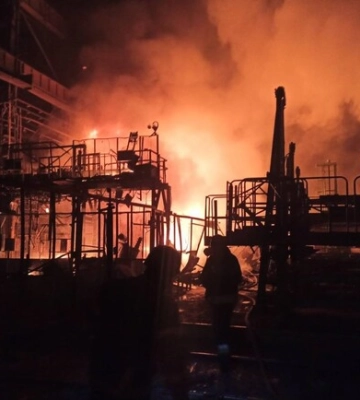 Нічний обстріл Запоріжжя: пожежу на підприємствах ліквідовано