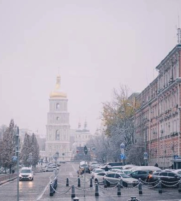 Первый снег в Украине: в сети делятся фото и видео