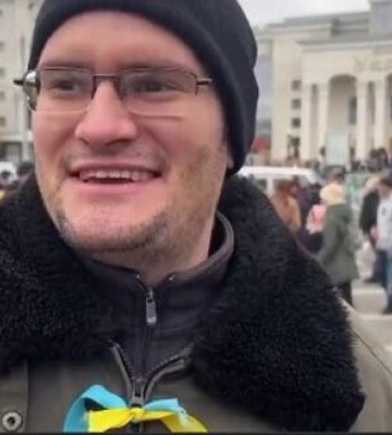 Херсонец – иностранным журналистам: "У нас нет отопления, света, воды, связи и интернета, но нет и россиян. Я свободен и потому&amp;hellip;