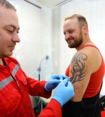 На великому запорізькому підприємстві стартувала безкоштовна вакцинація від грипу