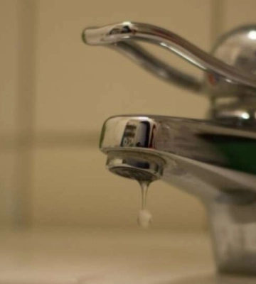 Через відсутність електрики на деяких вулицях Дніпра пропала вода