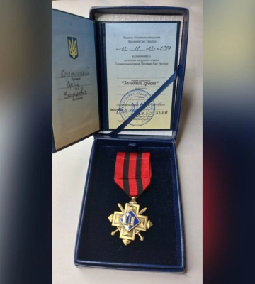 Танкіста з 93-ї ОМБр “Холодний Яр” нагородили Золотим хрестом