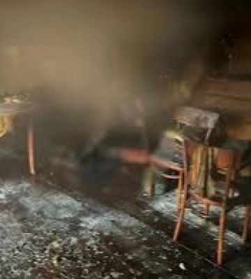 На Закарпатті в квартирі згоріло двоє людей: Подробиці від рятувальників
