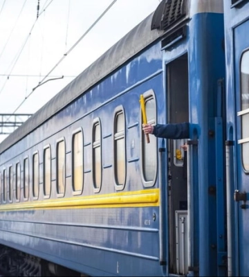 Як діяти, якщо спізнилися на потяг через тривогу: пояснення уряду