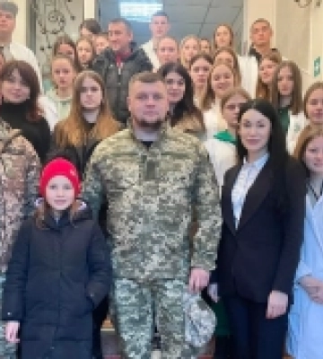 Студенти Волинського медичного інституту зібрали гроші на два акумулятори для військових