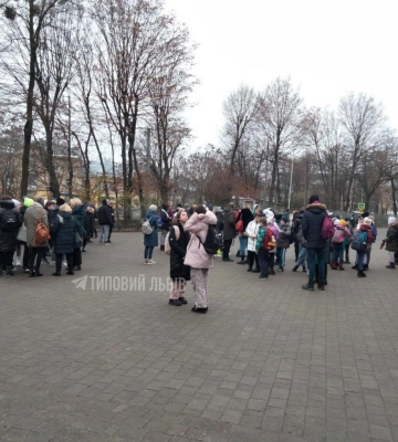 У Львові вкотре повідомили про замінування шкіл, - ФОТО