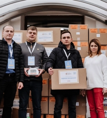 Благодійники передали дитячій лікарні Львова апарати вакуумної терапії