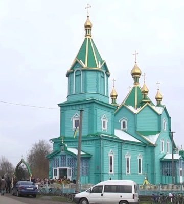 Священник та віряни МП вкрали з храму статут і сейф. У селі на Волині – церковний скандал
