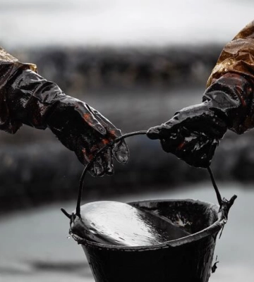 Евросоюз согласовал потолок цен на российскую нефть