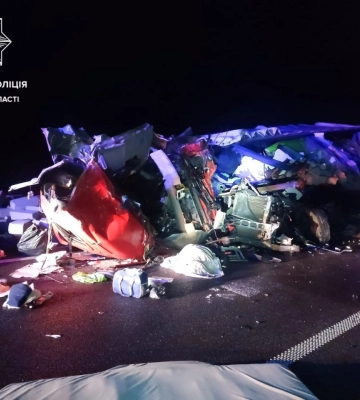 Об&#039;їзд через Олесько: смертельна ДТП - зіткнення двох вантажівок