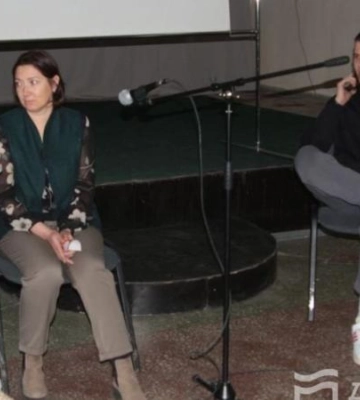 У Дніпрі через театральну постанову продемонстрували, як діяти, якщо ви потрапили на гачок торговців людьми
