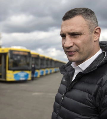 У разі нового блекауту автобуси замінять метро, підземка працюватиме як укриття – мер Києва