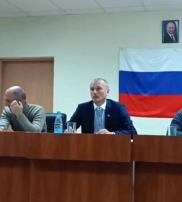 Халявы не будет: гауляйтер из Мелитополя решил поучить людей уму разуму (видео)