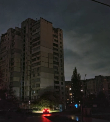 В YASNO пояснили, чому відключення електрики на Лівому березі Києва триваліші