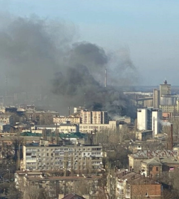 У центрі Дніпра сильна пожежа. Що відомо?