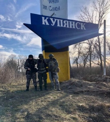 Закарпатські поліцейські продовжують нести службу на деокупованих територіях Харківщини